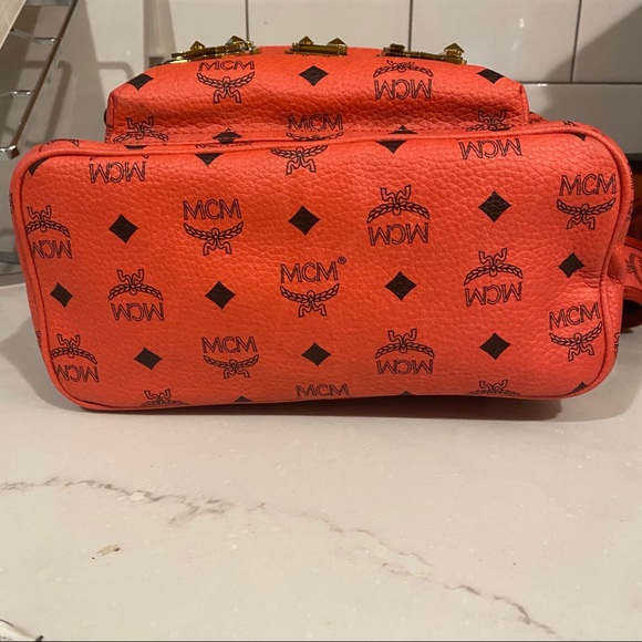 🚫SOLD🚫MCM BACKPACK - Picture 10 of 16